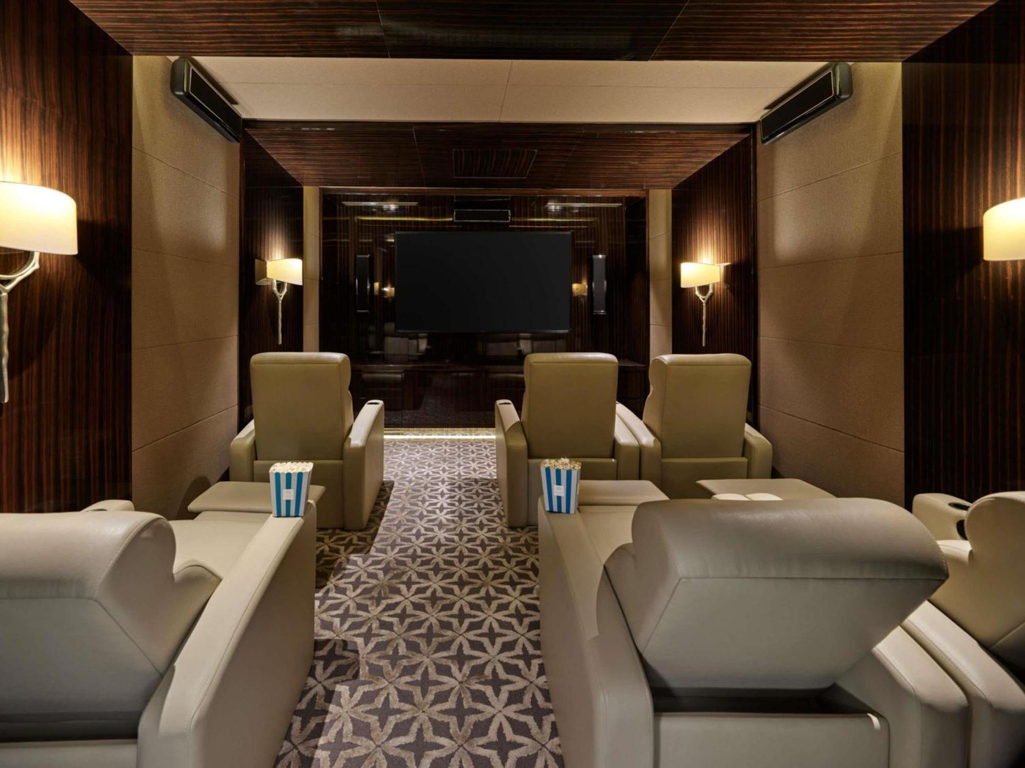 Hotel Raffles 5*